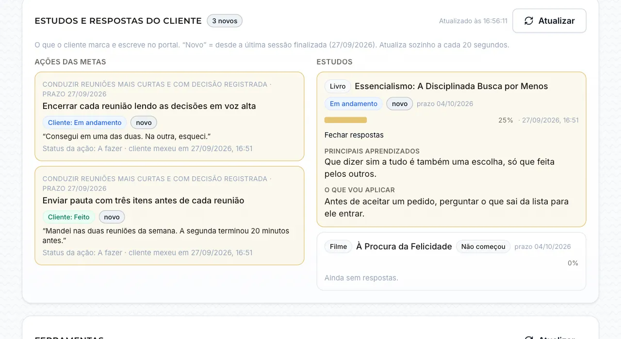 Estudos e respostas da cliente na ficha: livro em andamento com os aprendizados e o que ela vai aplicar.
